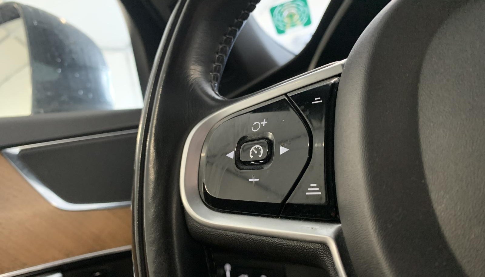 Volvo XC90 Inscription Expression Recharge Plug-In Hybrid AWD 11