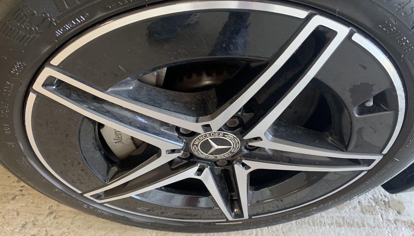 Mercedes-Benz C AMG Line 3
