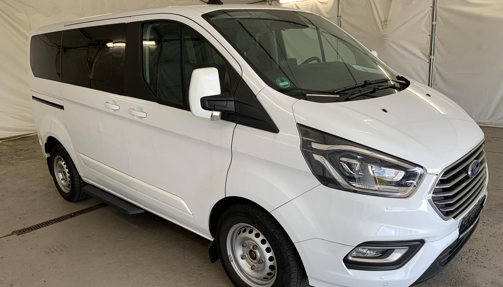 Ford Tourneo Titanium 5