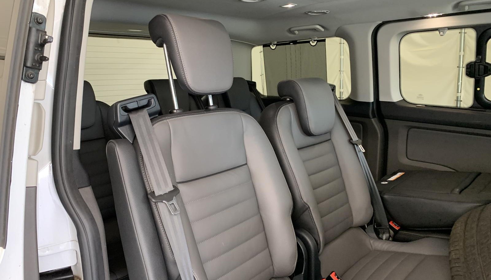 Ford Tourneo Titanium 7