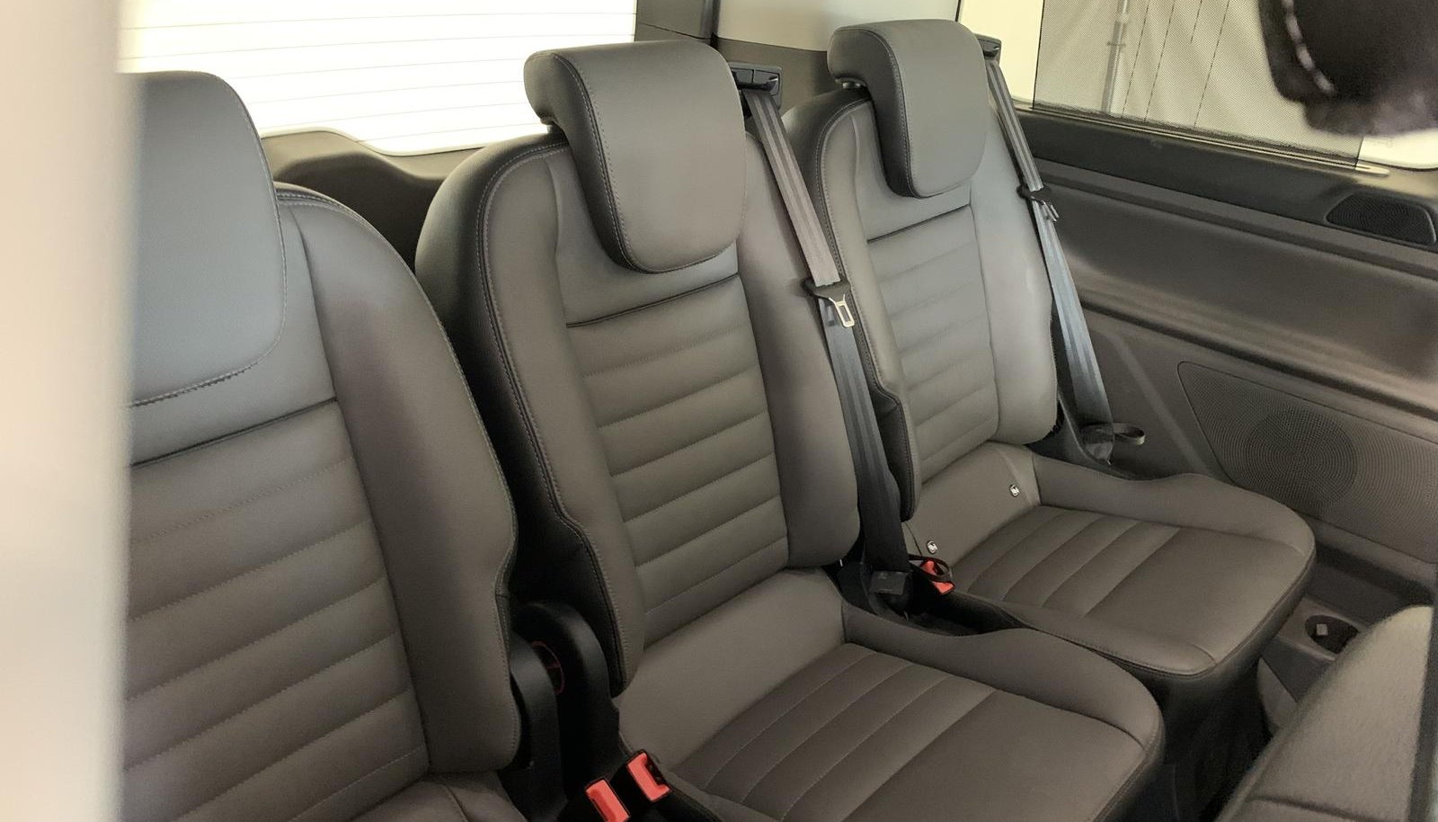 Ford Tourneo Titanium 8
