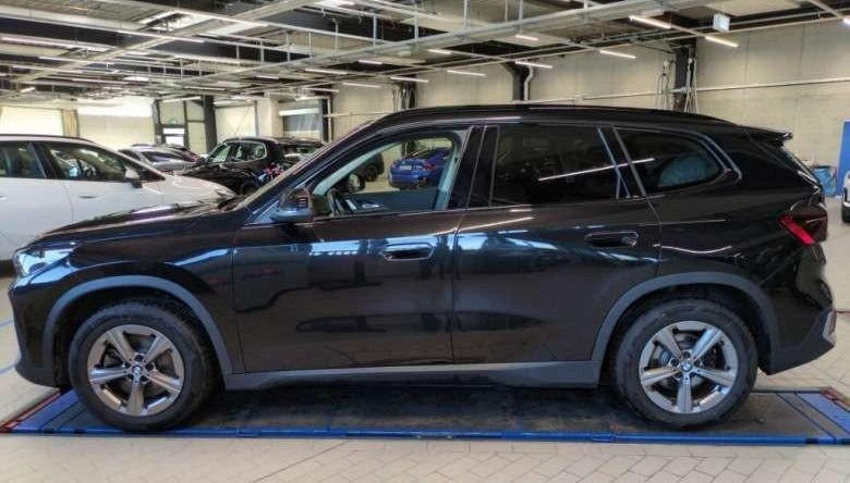 BMW X1 23d DRIVING+/LED+/HARMAN/KAMERA/AHK/PANO 12