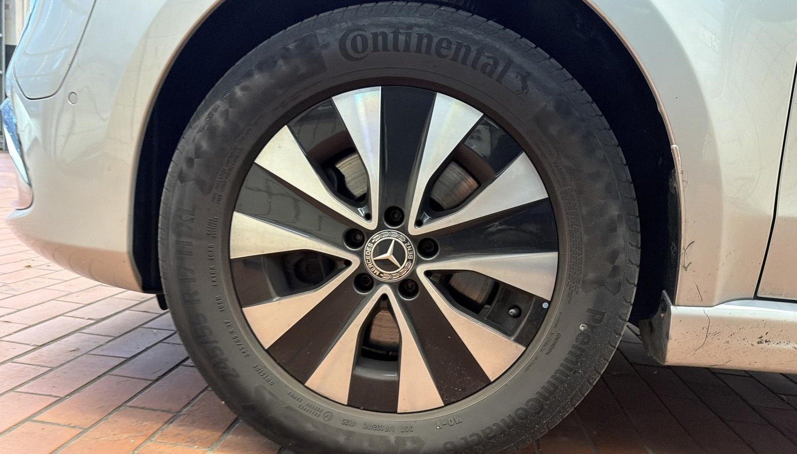 Mercedes-Benz EQV Avantgarde Advanced 10
