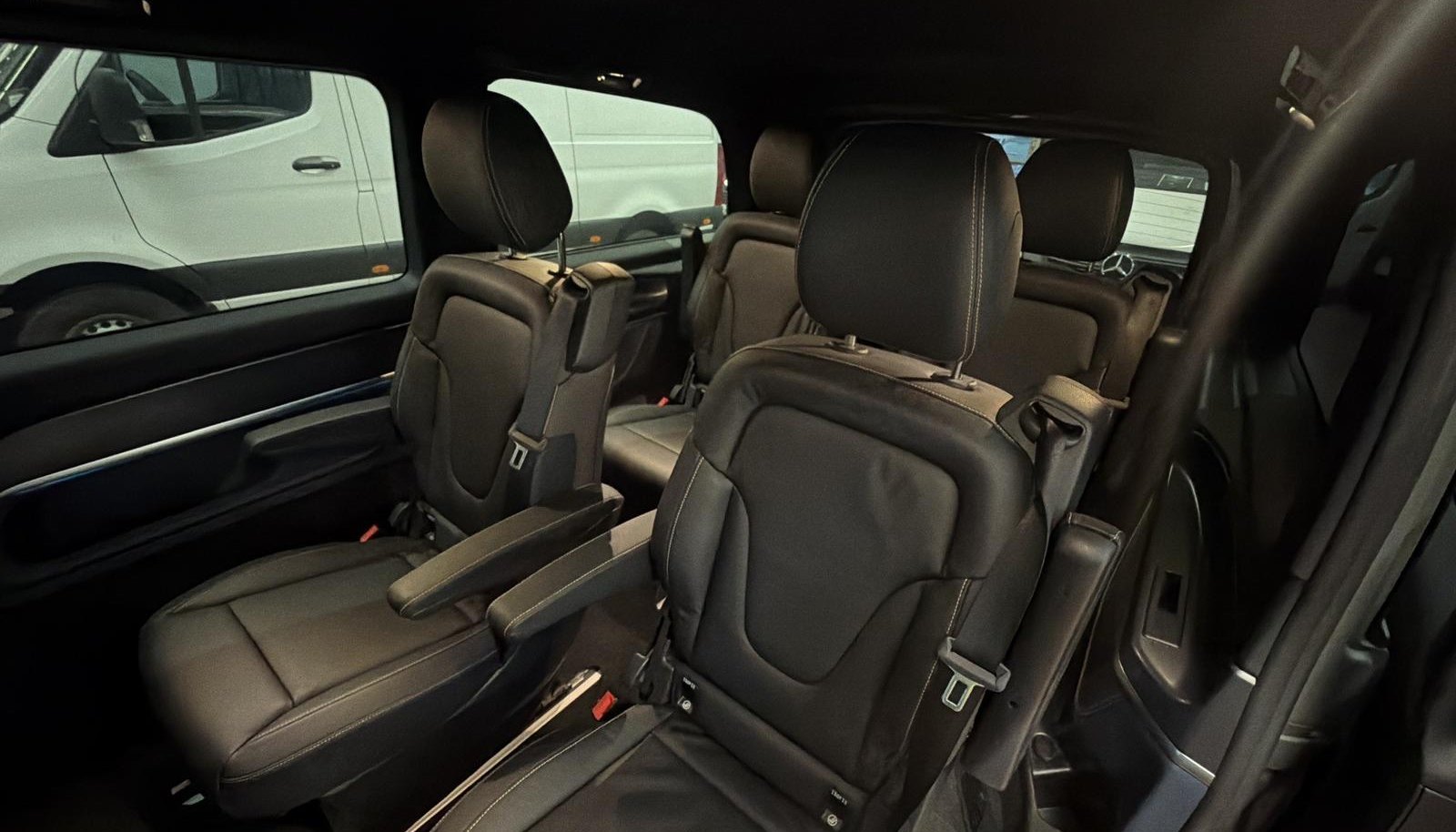 Mercedes-Benz EQV Avantgarde Advanced 7