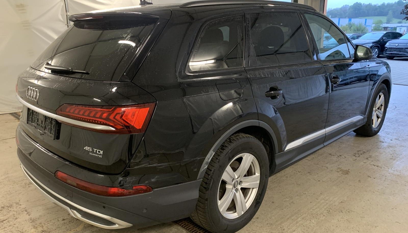 Audi Q7 4