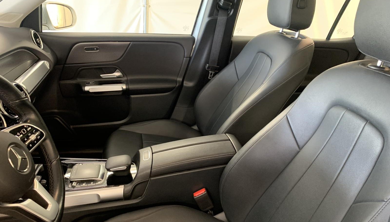 Mercedes-Benz GLB Progressive 8