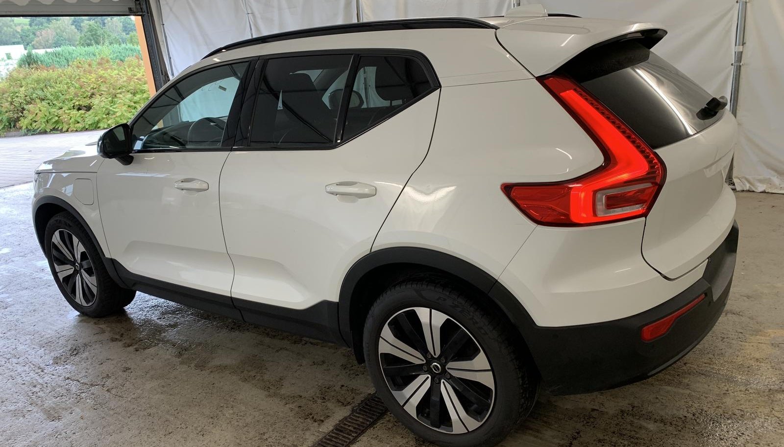 Volvo XC40 Plus Dark 6