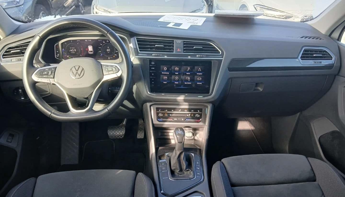 Volkswagen Tiguan Elegance 8