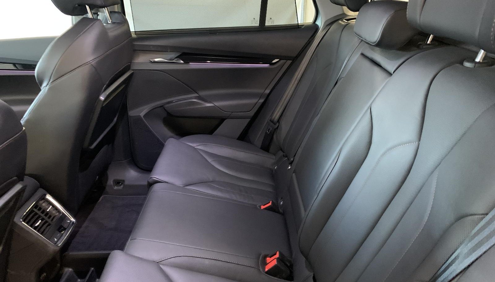Skoda Enyaq Suite 9