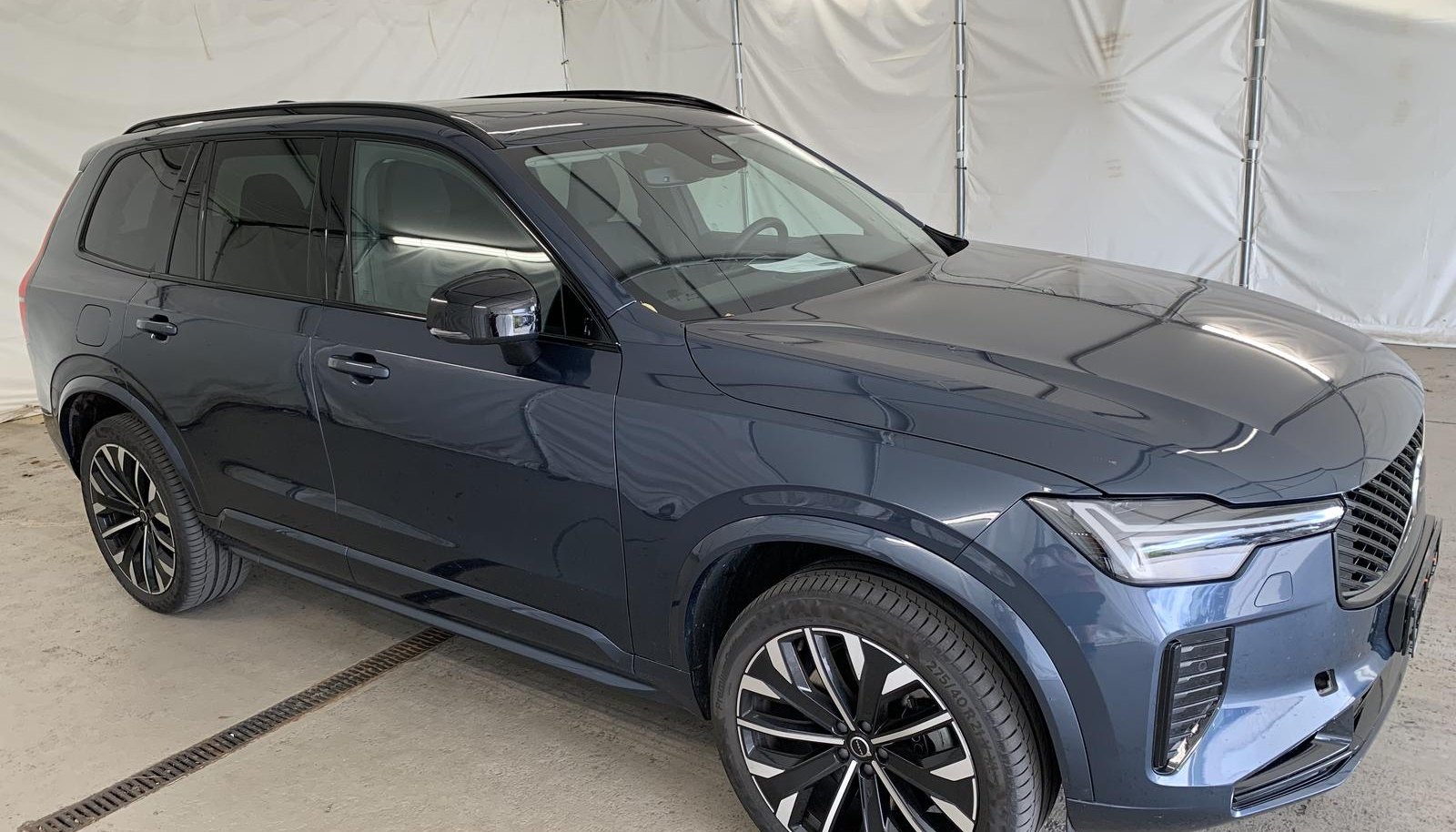 Volvo XC90 Plus Dark Recharge Plug-In Hybrid AWD 2