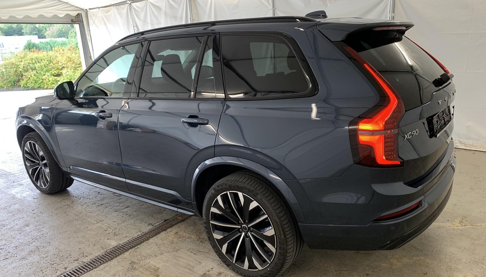 Volvo XC90 Plus Dark Recharge Plug-In Hybrid AWD 8