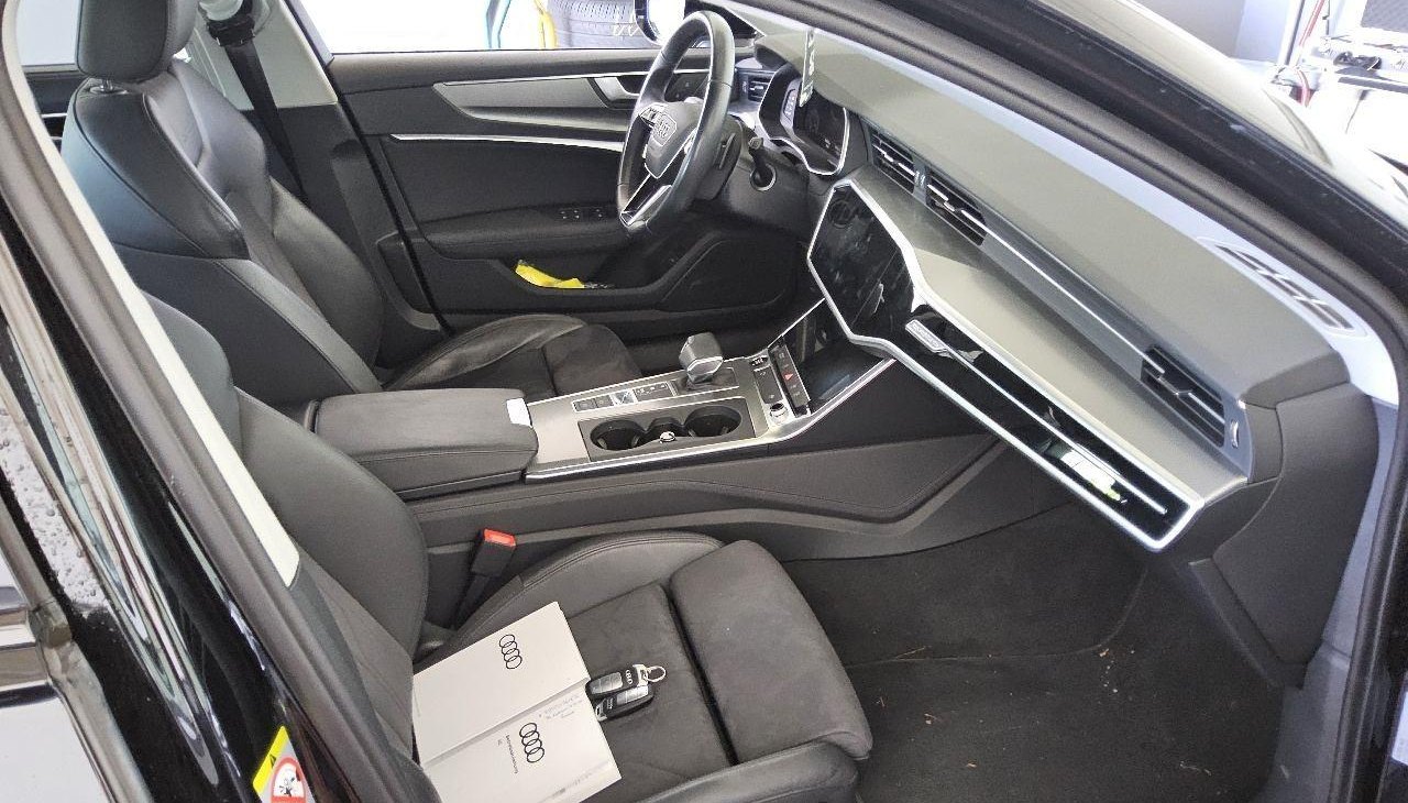 Audi A6 Sport 4