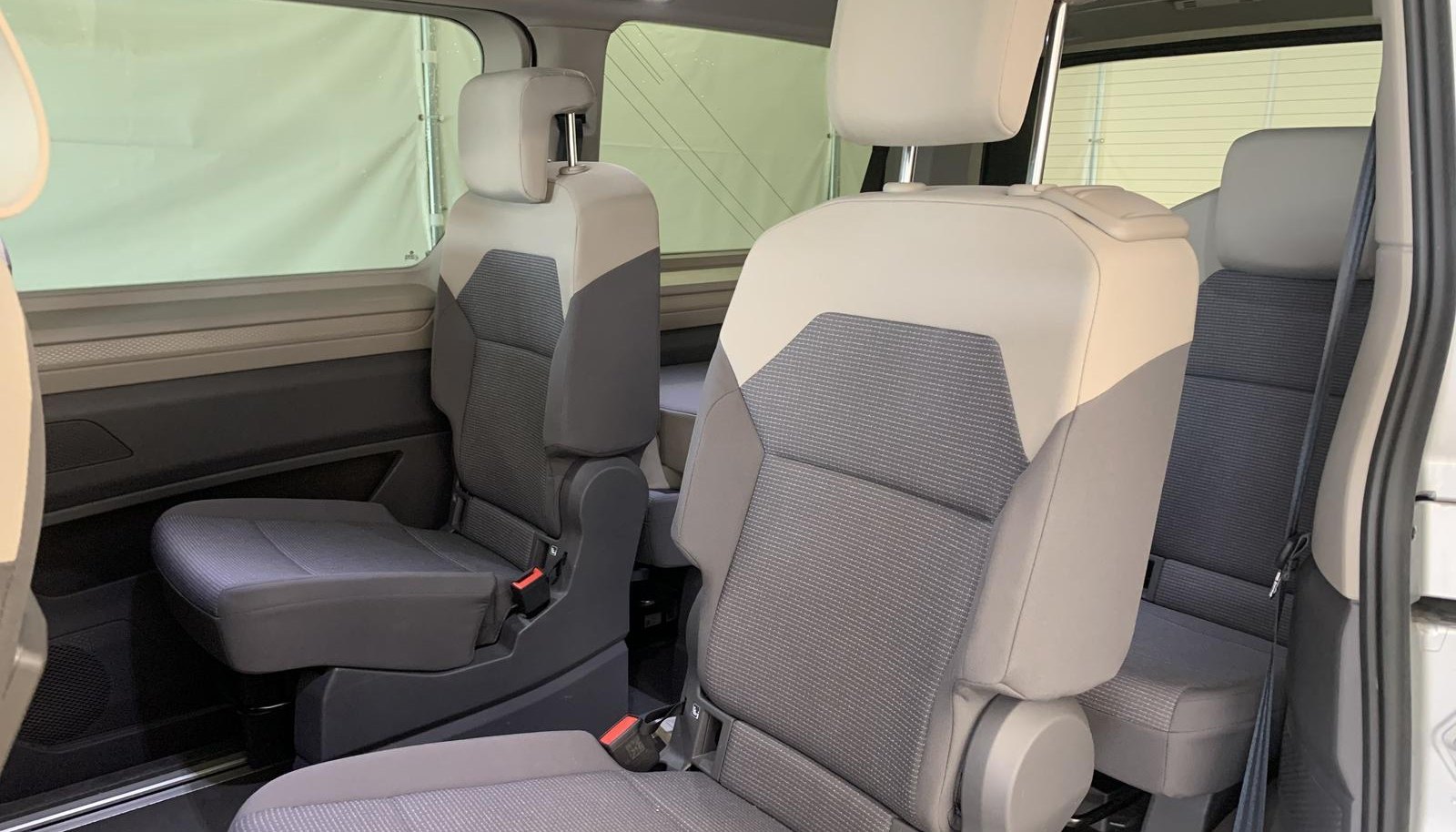 Volkswagen Multivan lang 9