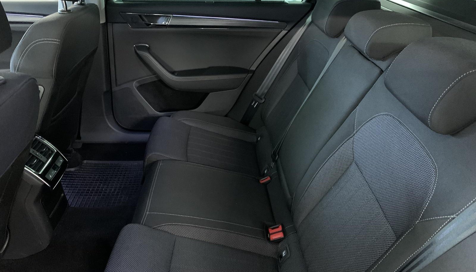 Skoda Superb Style 8