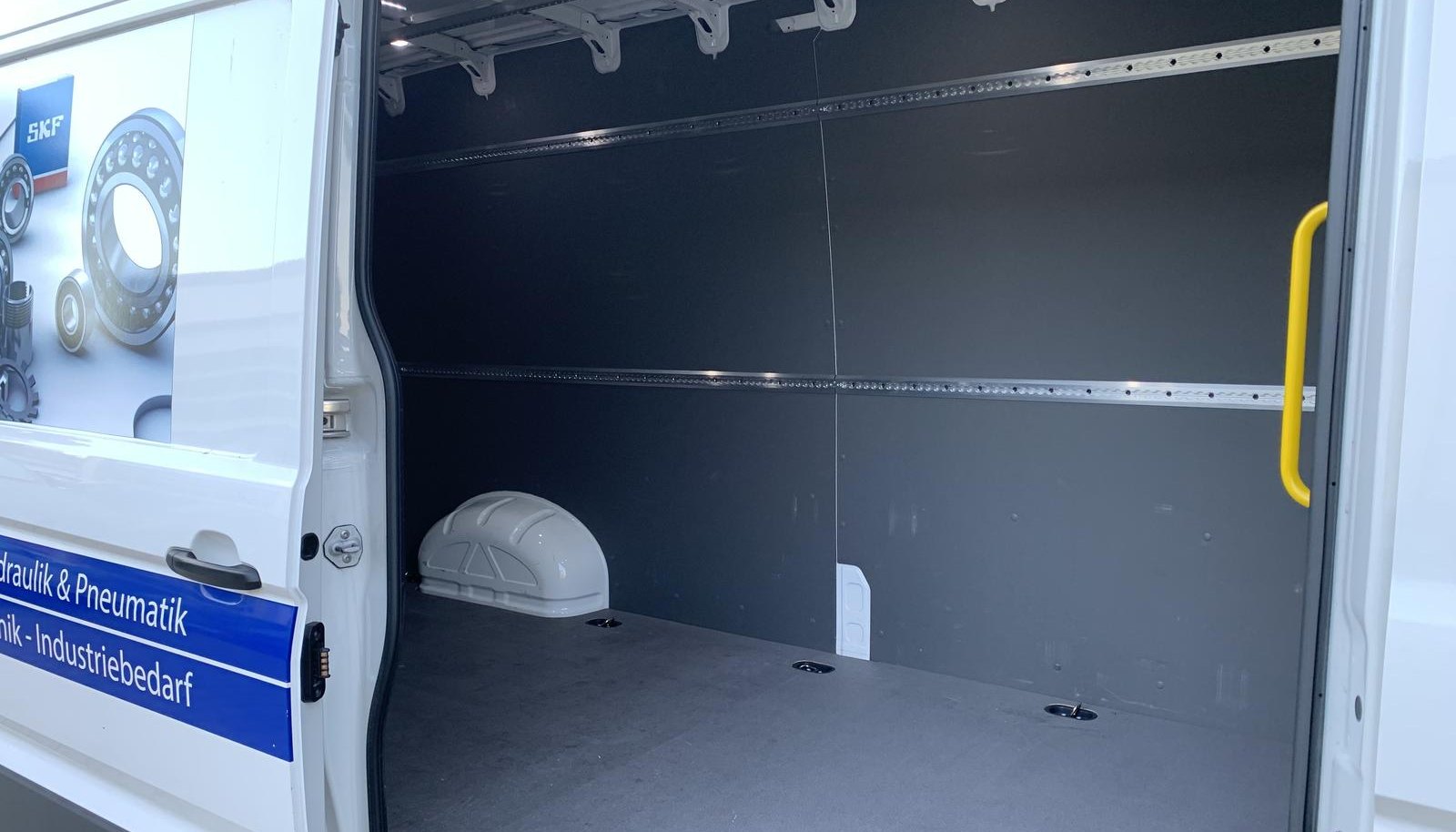 Volkswagen Crafter LR hoch KLIMA/VIRTUAL/TOUCH/MFL/PDC+ 4
