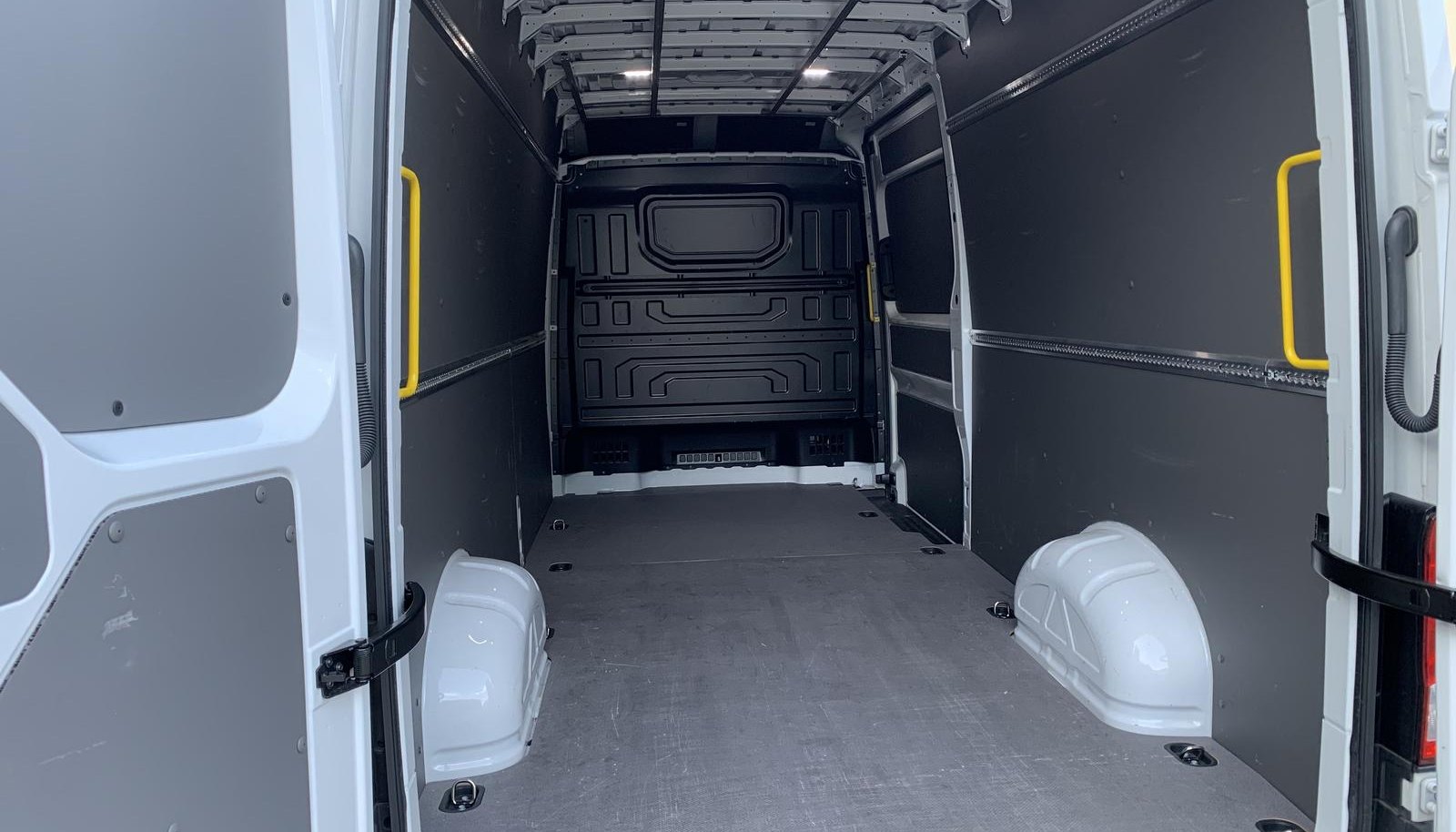 Volkswagen Crafter LR hoch KLIMA/VIRTUAL/TOUCH/MFL/PDC+ 6