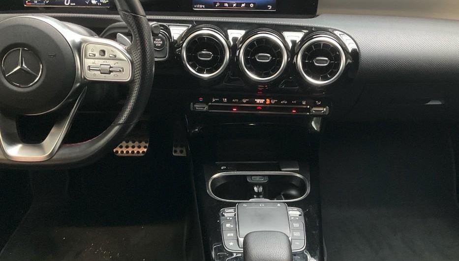 Mercedes-Benz CLA AMG Line 11