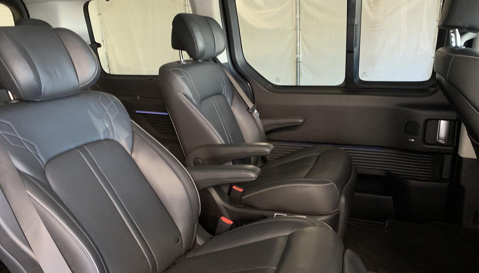 Hyundai Staria Signature 4WD 4