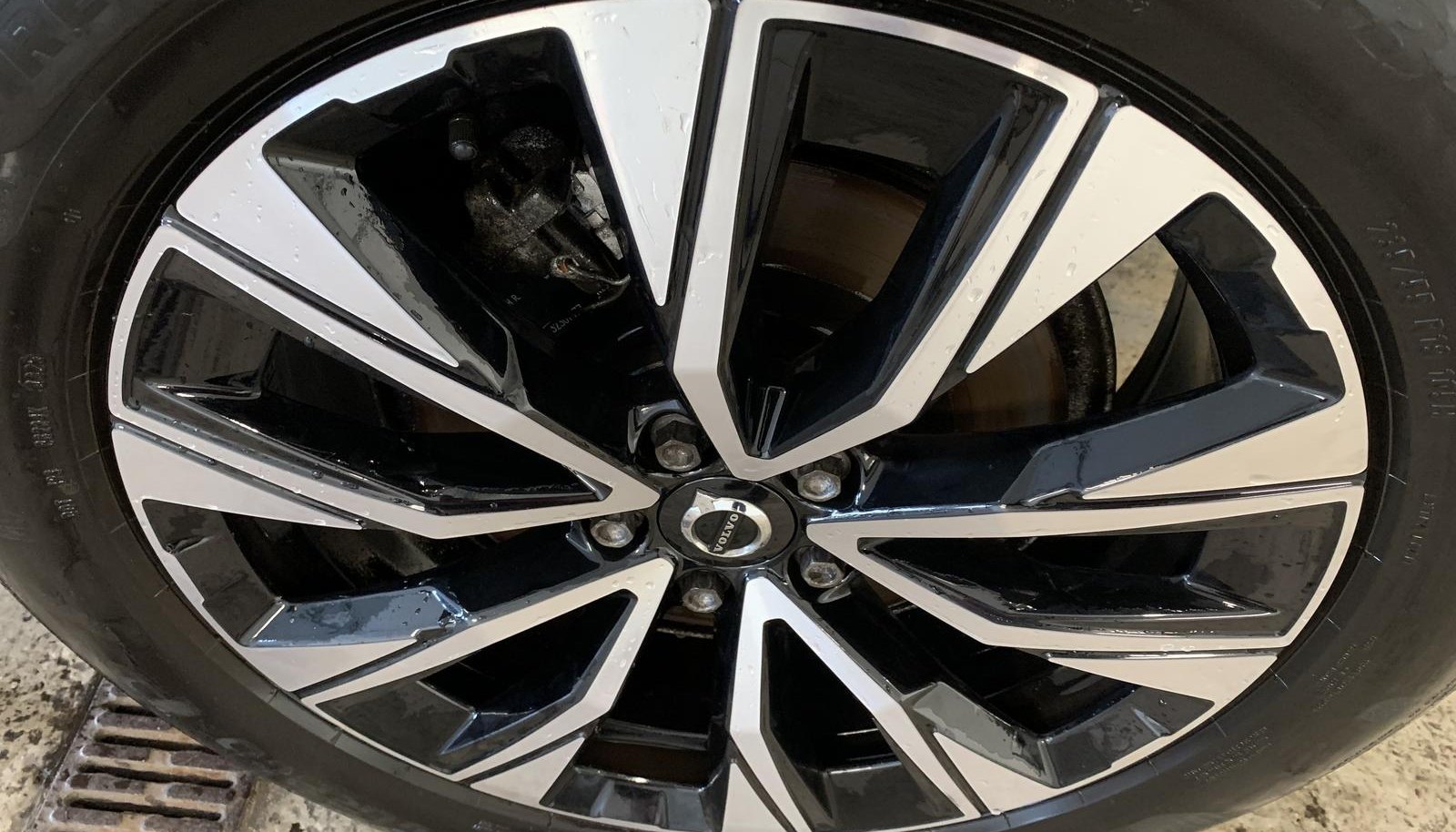 Volvo XC60 Plus Bright AWD 10