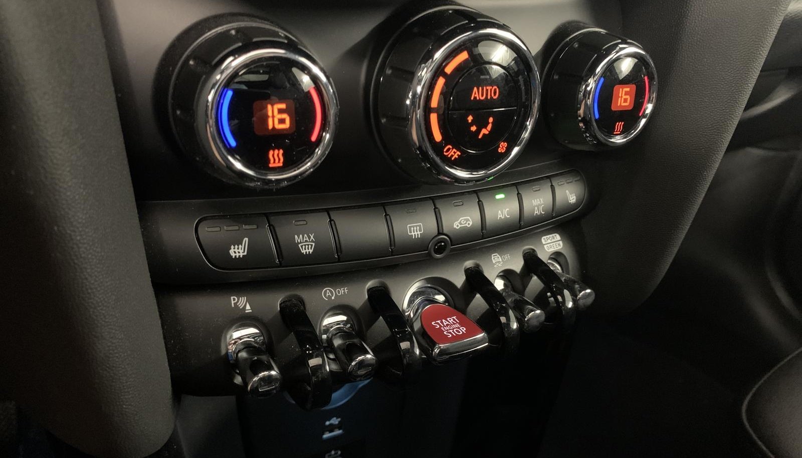 Mini Cooper Cooper Classic Trim 11