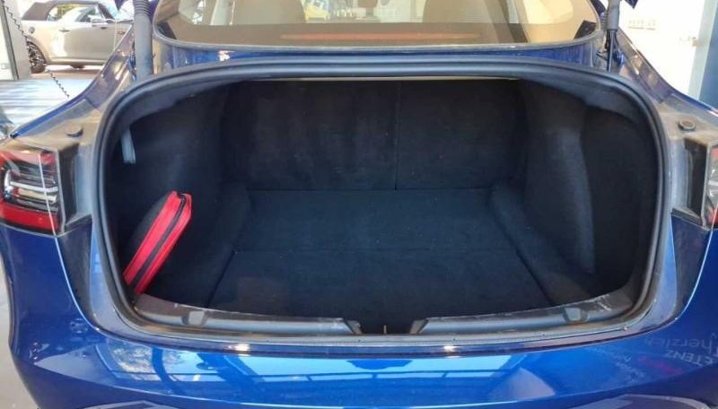 Tesla Model 3 Standard Range 9