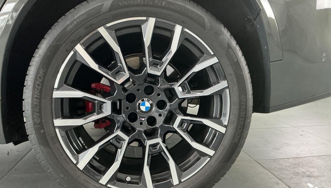 BMW X5 M Sport Pro 4