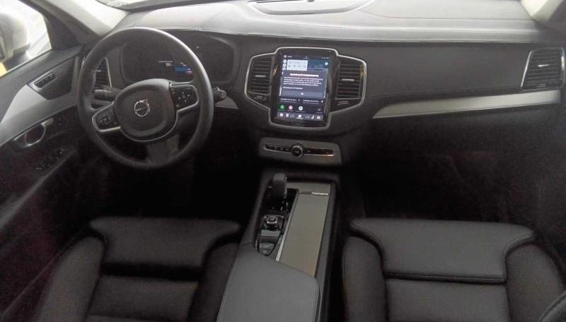 Volvo XC90 Plus Bright AWD 2