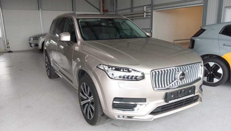 Volvo XC90 Plus Bright AWD 6