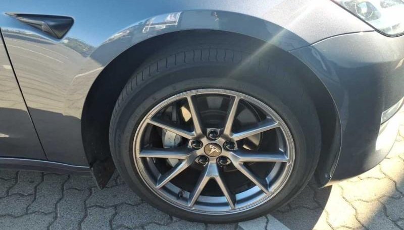 Tesla Model 3 Long Range RWD 5
