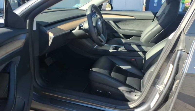 Tesla Model 3 Long Range RWD 6
