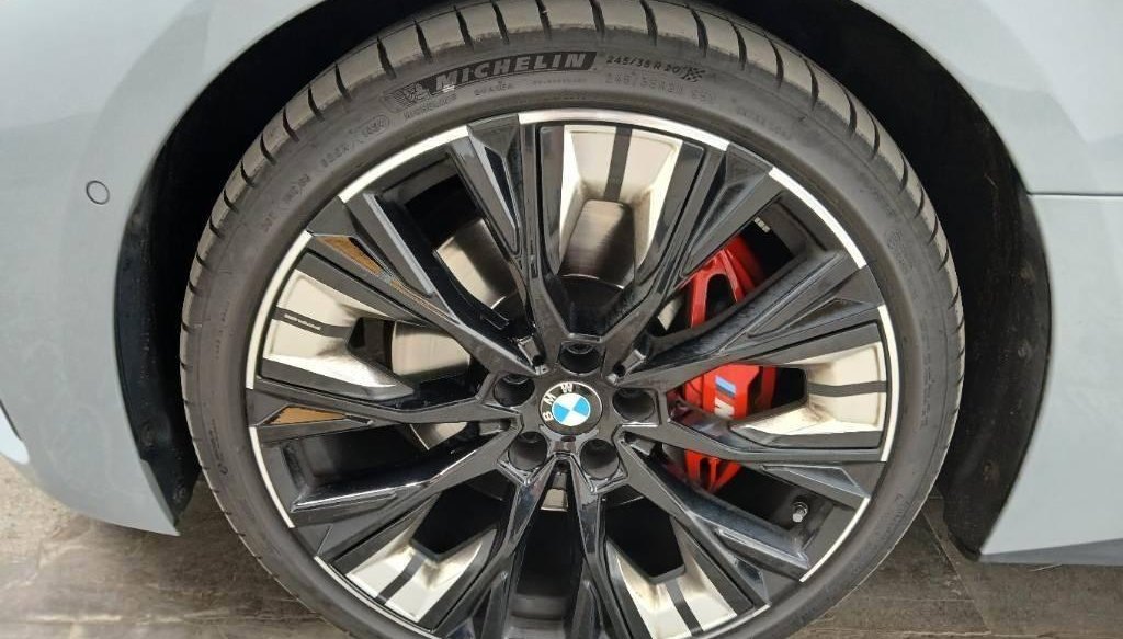 BMW 4 M Sport Pro 5