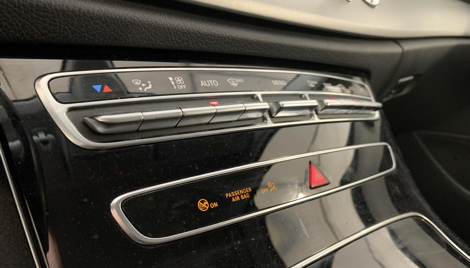Mercedes-Benz E E 220 d 12