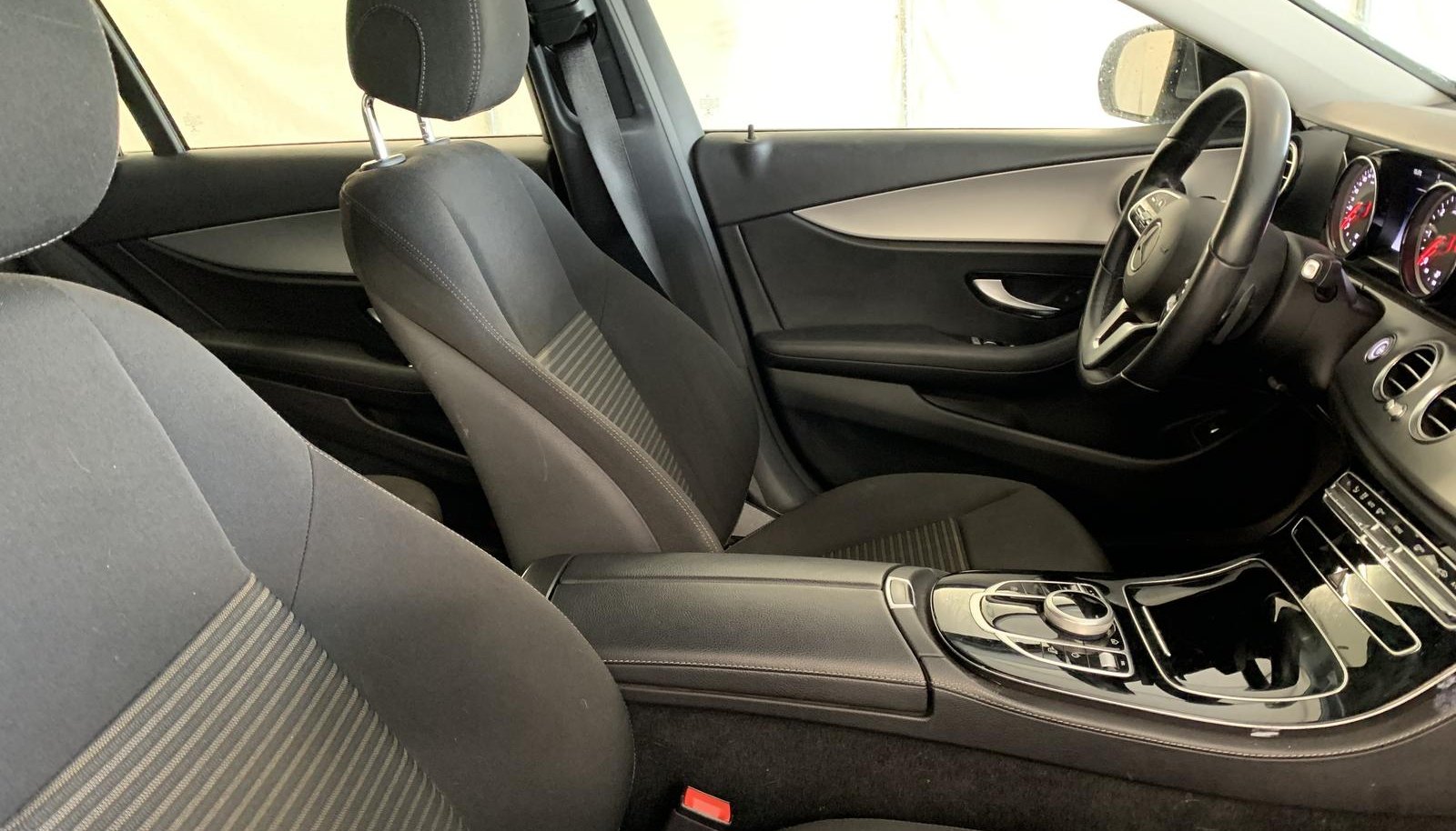 Mercedes-Benz E E 220 d 3
