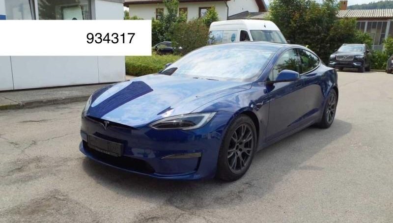 Tesla Model S Plaid