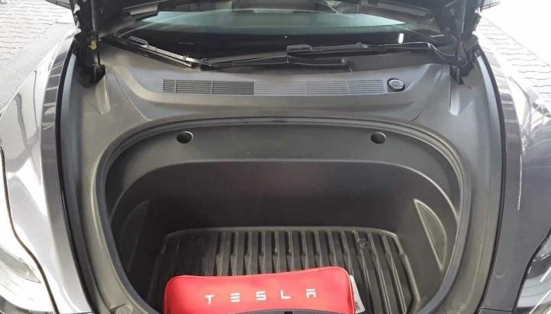 Tesla Model 3 Long Range Dual AWD 9