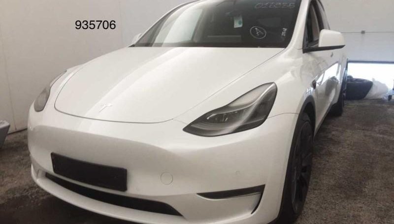 Tesla Model Y Performance Dual AWD