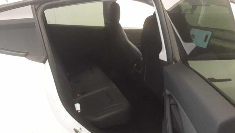 Tesla Model Y Performance Dual AWD 6