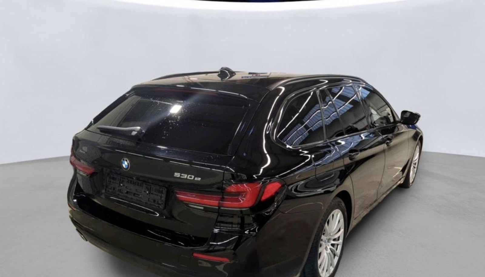 BMW 5 e T xDrive LEDER/COCKP-PRO/KAM/AHK/4xSHZ 2