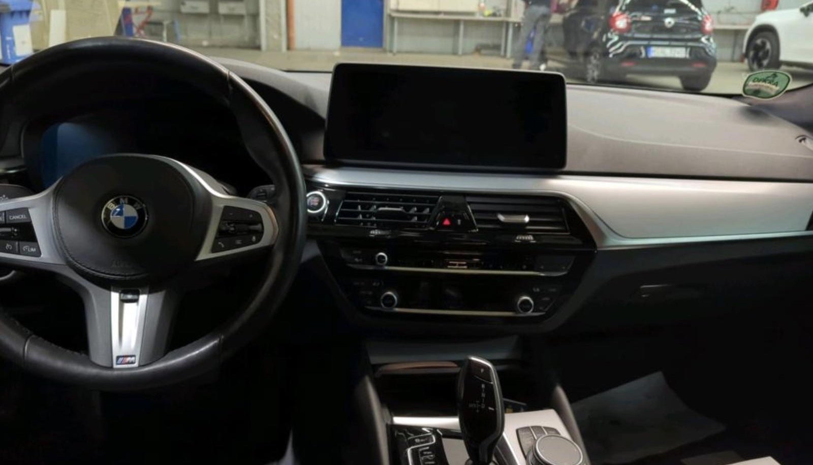 BMW 5 e T xDrive LEDER/COCKP-PRO/KAM/AHK/4xSHZ 9