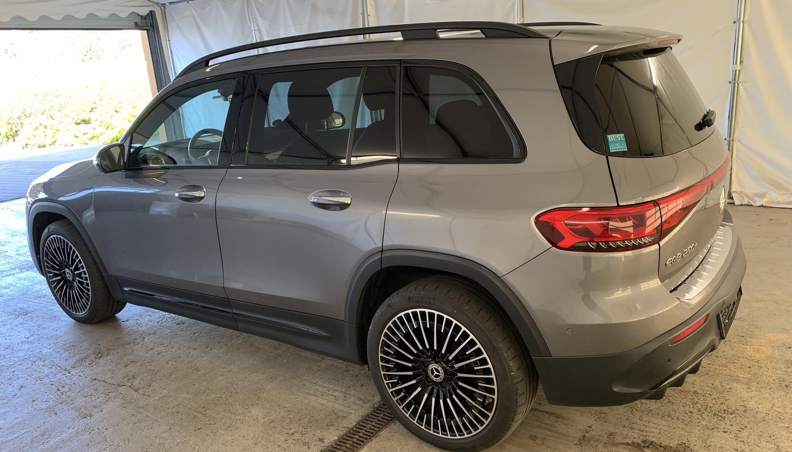 Mercedes-Benz EQB EQB 250+ 10