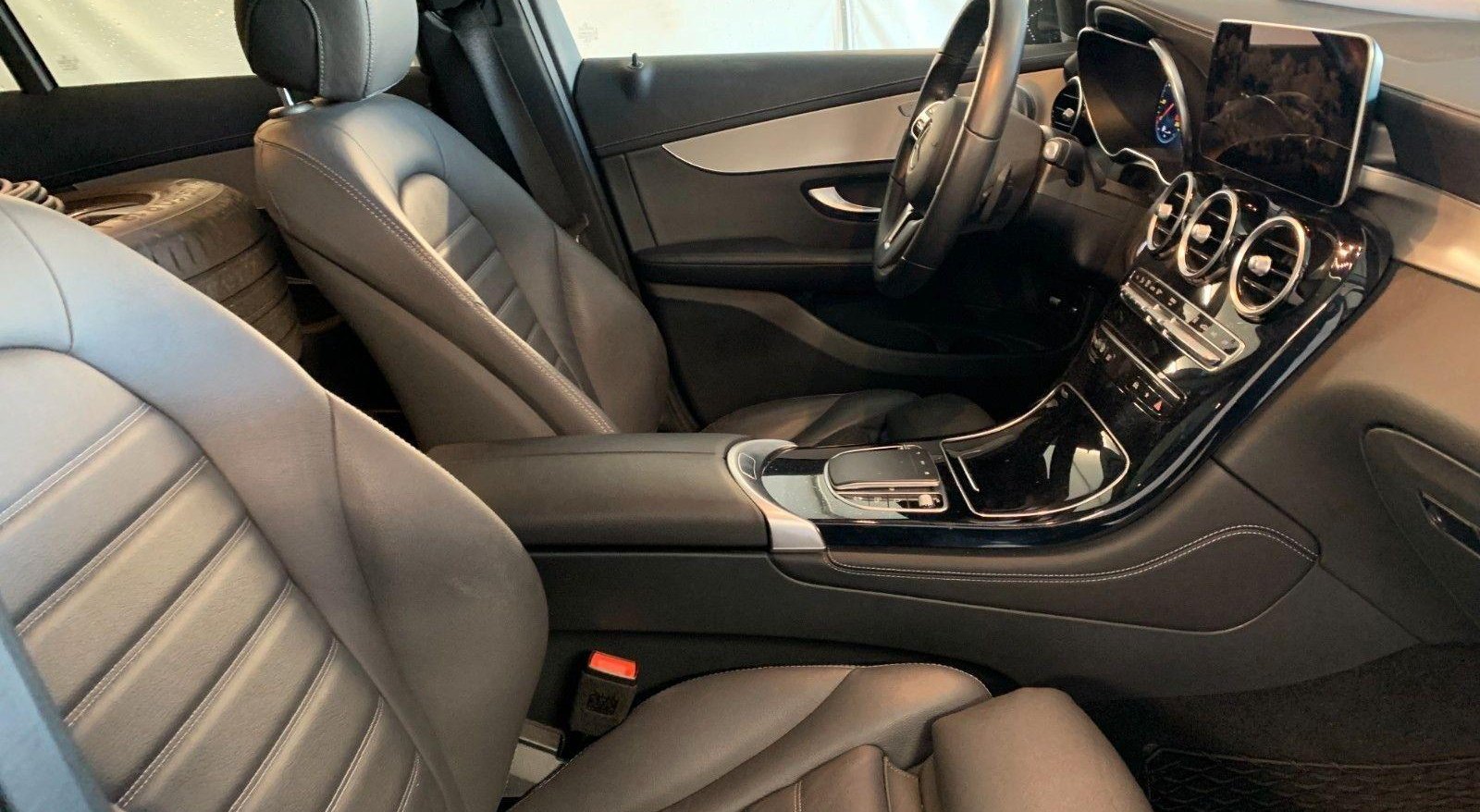 Mercedes-Benz GLC GLC 300 e 4Matic 3