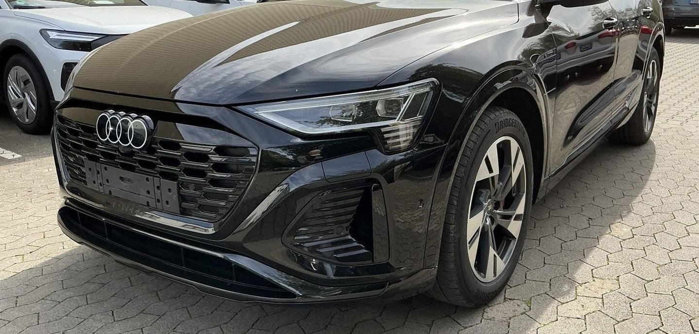 Audi Q8 S-Line