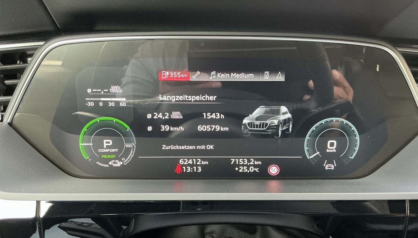 Audi Q8 S-Line 7