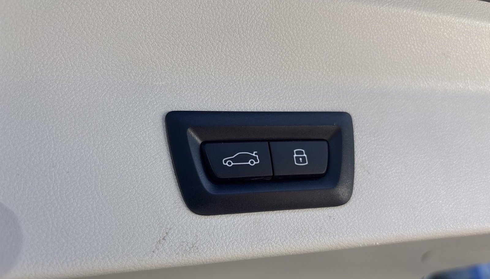 BMW X3 xDrive 20 d 10