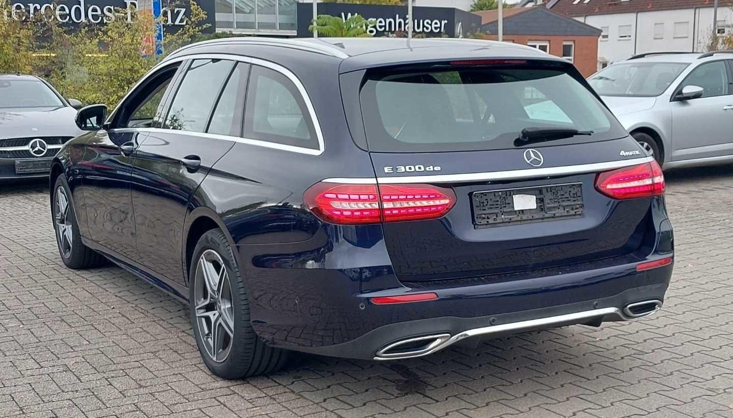 Mercedes-Benz E E 300 de 4Matic AMG Line 10