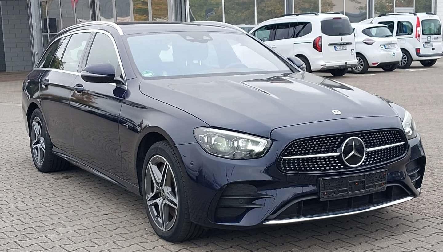 Mercedes-Benz E E 300 de 4Matic AMG Line 9
