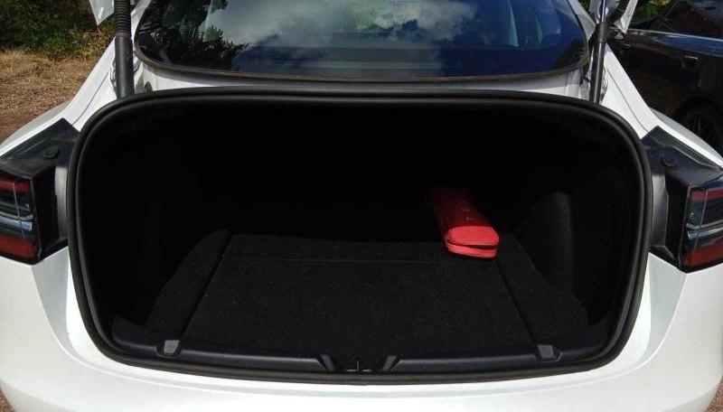Tesla Model 3 Long Range RWD 6