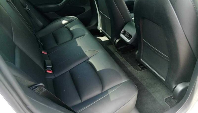 Tesla Model 3 Long Range RWD 7