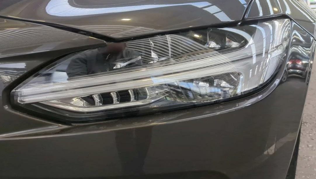 Volvo V90 Recharge Core 5