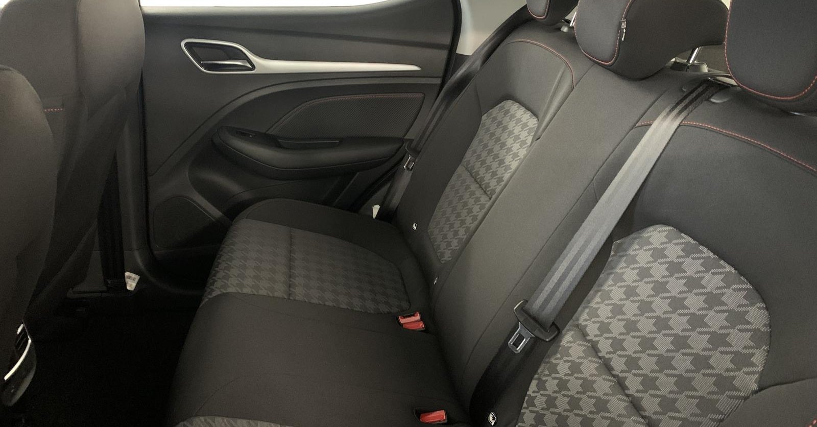 MG ZS Comfort 7